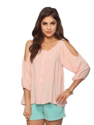 F21 Shoulder Cut Out Top