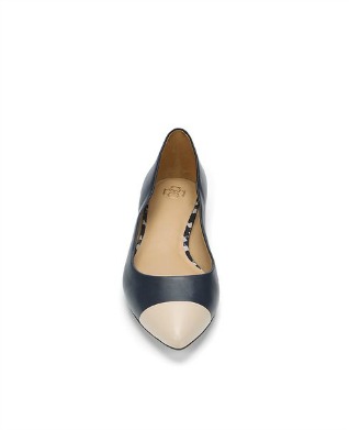 2 Ann Taylor Flats