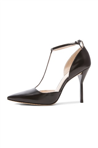 WhiteDress_FourthPhoto