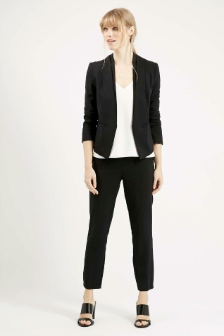 WhiteDress_ThirdPhoto