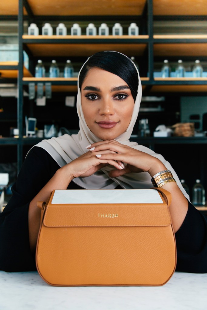 Style Nine To Five_LinkedIn Profile Picture_Clean&Bright